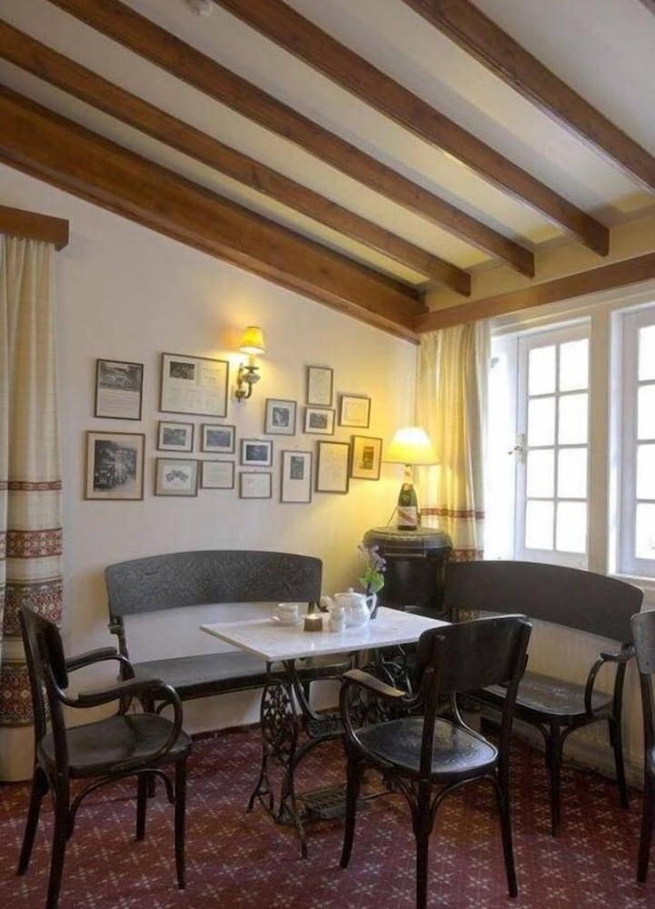New Helvetia Hotel Platres Restaurant foto